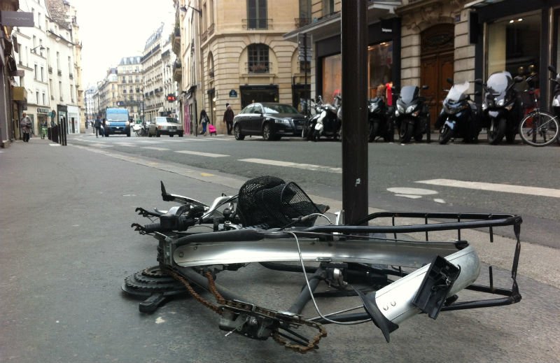 Bicicletas en Paris abandonadas - Cicloturismo Urbano